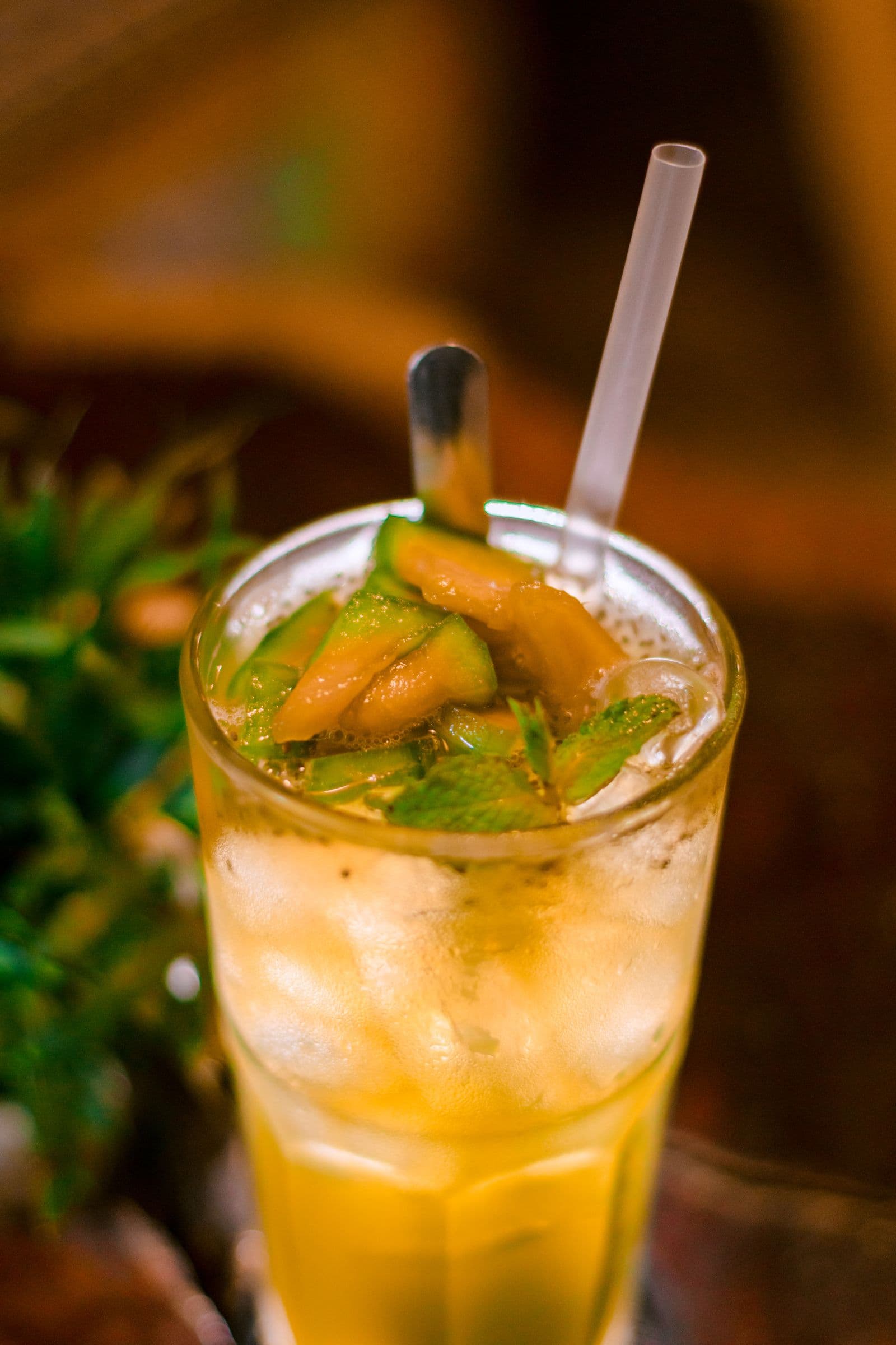 Chilled mango and mint drink