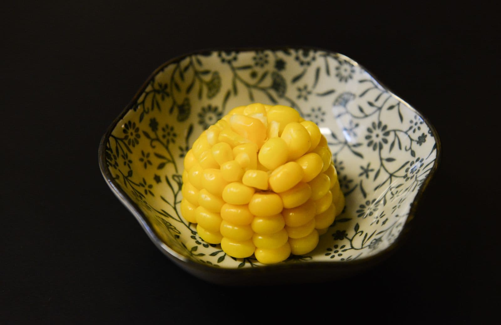 Cooked sweet corn